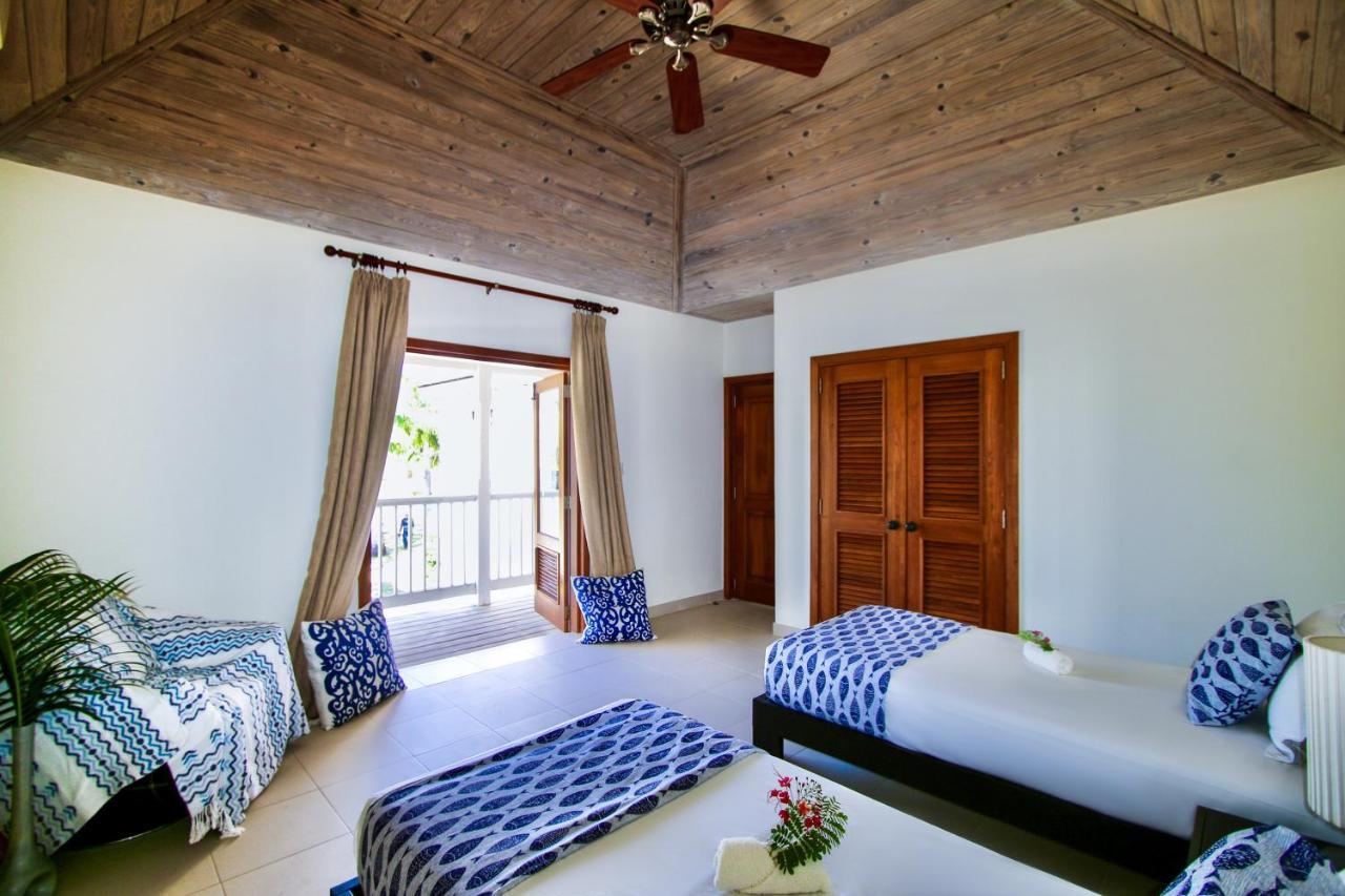 The Hideaway At Hughes Point Hotel Freetown Village Eksteriør billede