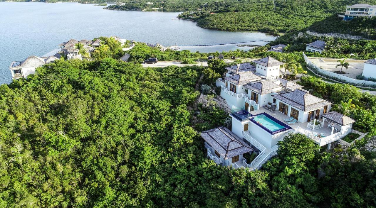 The Hideaway At Hughes Point Hotel Freetown Village Eksteriør billede